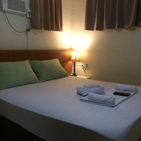 Crisfil'S Lodge Incorporated Dumaguete City Exterior foto